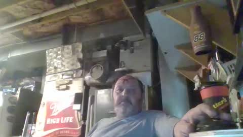 Snapshot of handiemanhere chatting on 11/28/25, 02:36 naked man online show from 11/28/25, 02:36