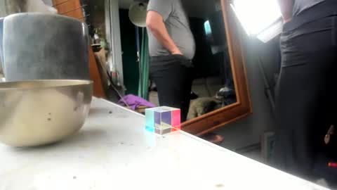 handncocknocum online show from 12/25/24, 12:15