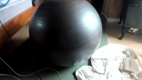 handncocknocum online show from 02/10/25, 02:37