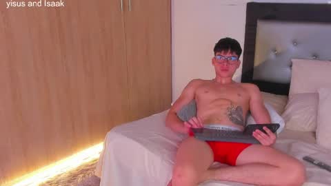 Snapshot of handsome_boys69 chatting on 04/12/26, 05:23 handsome_boys69 online show from 04/12/26, 05:23