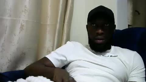 handsome king online show from 12/10/24, 06:17