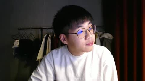 handsome_mannn online show from 12/13/24, 12:31