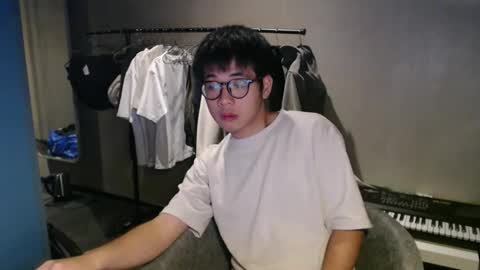 handsome_mannn online show from 09/26/25, 08:02