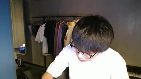 Snapshot of handsome_mannn chatting on 12/03/25, 02:08 handsome_mannn online show from 12/03/25, 02:08