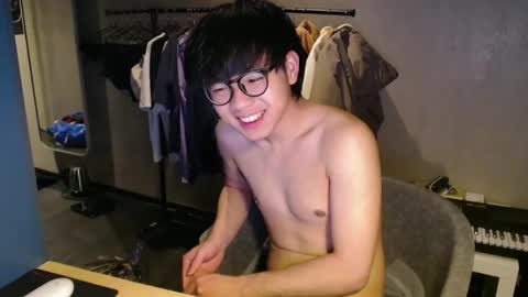 Snapshot of handsome_mannn chatting on 01/16/26, 10:14 handsome_mannn online show from 01/16/26, 10:14
