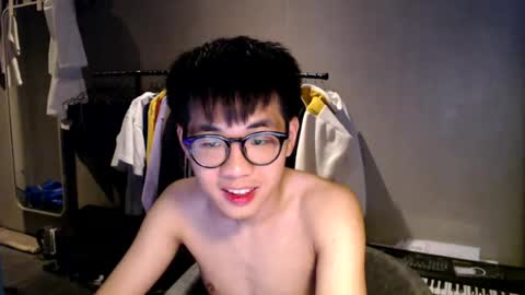 Snapshot of handsome_mannn chatting on 07/17/26, 07:30 handsome_mannn online show from 07/17/26, 07:30