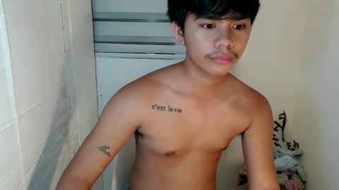 Snapshot of handsome_vanana chatting on 02/16/25, 12:19 handsome_vanana online show from 02/16/25, 12:19