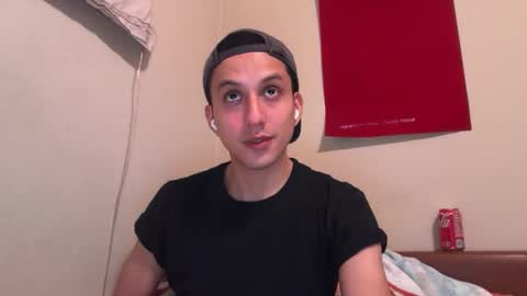 Snapshot of handsomeboy093 chatting on 03/05/25, 06:12 handsomeboy093 online show from 03/05/25, 06:12