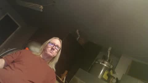 Handystudman online show from 02/09/25, 04:25