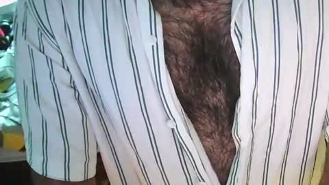 Snapshot of handyman732438 chatting on 07/30/26, 04:55 handyman732438 online show from 07/30/26, 04:55