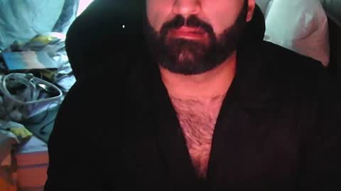 Snapshot of handyman732438 chatting on 08/01/26, 06:01 handyman732438 online show from 08/01/26, 06:01