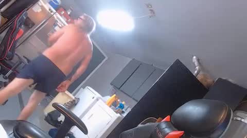 handystud33 online show from 09/24/25, 05:27