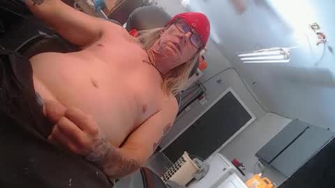 handystud33 online show from 10/01/25, 04:35