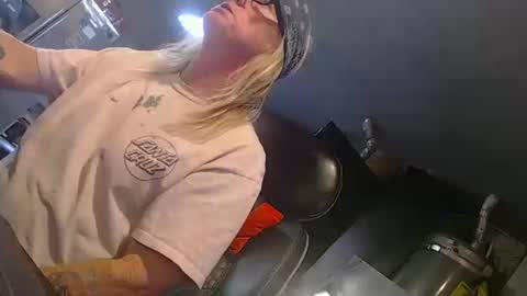 handystud33 online show from 10/13/25, 03:17