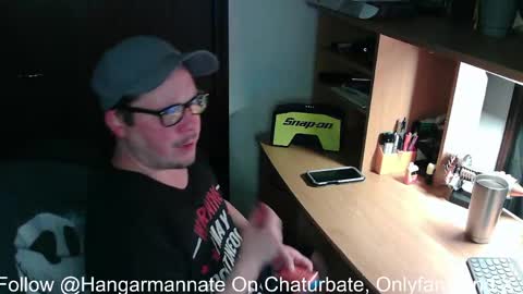 Snapshot of hangarmannate chatting on 05/04/26, 01:12 Nate online show from 05/04/26, 01:12