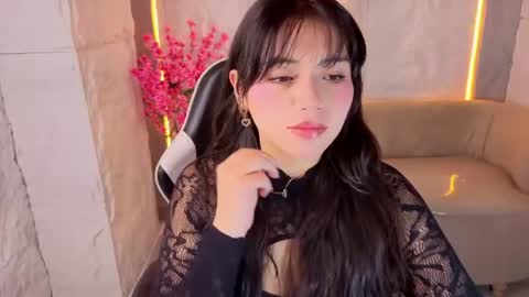 Snapshot of hani_amber_tx chatting on 07/14/26, 12:44 Follow me.. Live 730 to 1400 online show from 07/14/26, 12:44