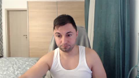 Snapshot of hankmalone chatting on 02/25/25, 06:42 HankMalone online show from 02/25/25, 06:42