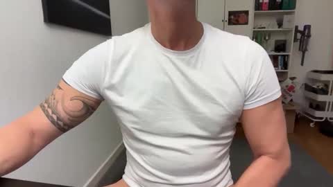 hanky online show from 11/06/25, 05:14