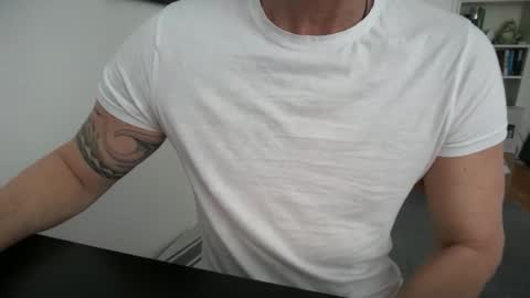 Snapshot of hankmoody6 chatting on 04/01/26, 09:54 hanky online show from 04/01/26, 09:54