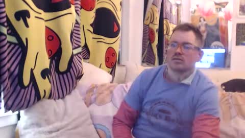 hank rams online show from 12/18/25, 03:56