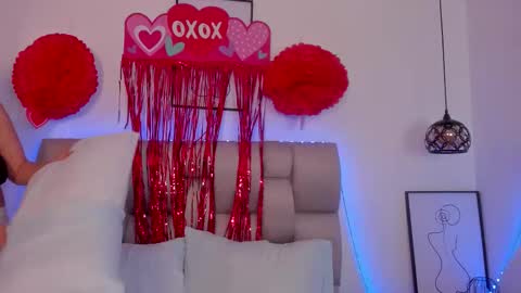 hanna__evans_ online show from 02/15/26, 12:36