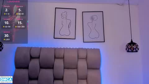 hanna__evans_ online show from 03/23/26, 12:20