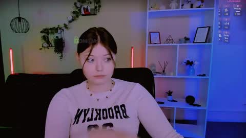 Hanna  online show from 05/25/26, 06:58