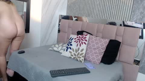 Hanna Palmer online show from 11/12/25, 12:16