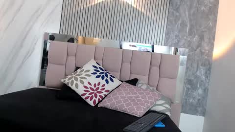 Hanna Palmer online show from 12/05/25, 11:41