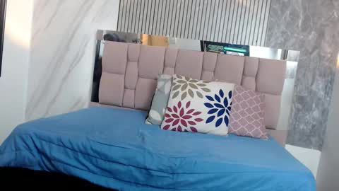 Hanna Palmer online show from 12/22/25, 11:40