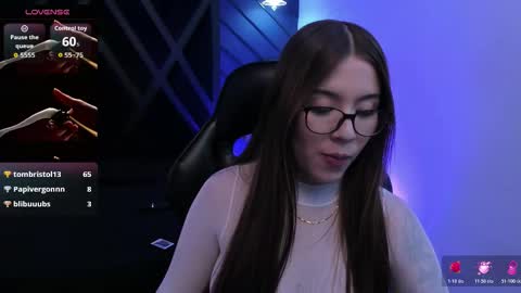 Snapshot of hanna_beckerr chatting on 02/14/26, 12:13 HANNA BECKER online show from 02/14/26, 12:13