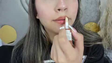 Hanna Castro online show from 12/17/25, 01:17