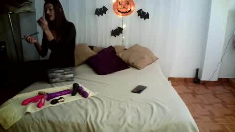 Hanna charming online show from 10/05/25, 05:00