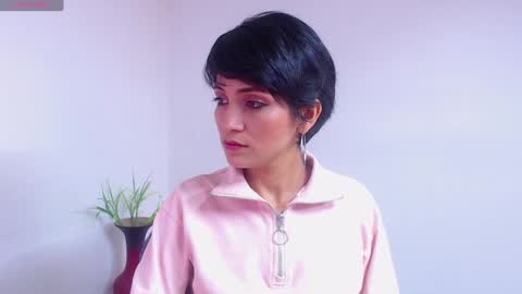 Sara online show from 01/03/25, 02:40