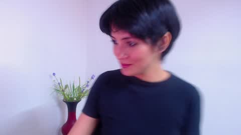 Sara online show from 01/14/25, 07:21