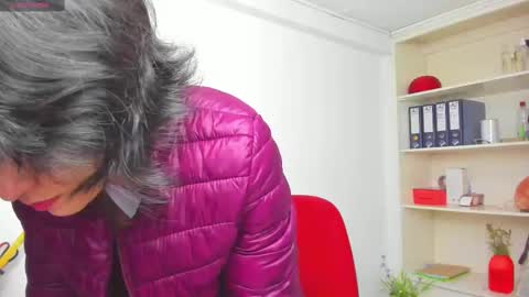 Sara online show from 09/11/25, 01:33