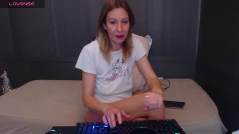 hanna_ha online show from 12/22/25, 08:50