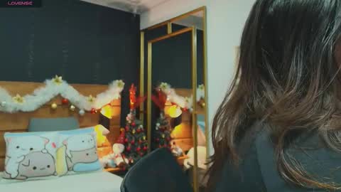 Hanna online show from 12/22/25, 07:33