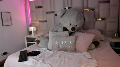 Hanna Klover online show from 04/11/26, 04:39