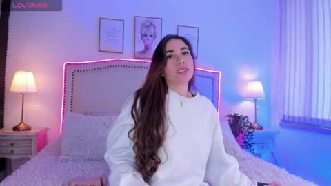 Hanna Klover online show from 06/19/26, 01:48