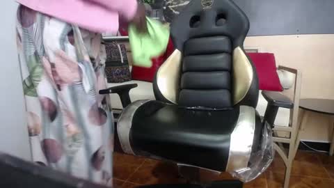 Snapshot of hanna_lamber chatting on 01/09/25, 01:50 hanna_lamber online show from 01/09/25, 01:50