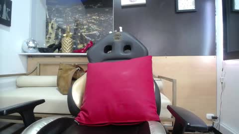 Snapshot of hanna_lamber chatting on 02/05/25, 05:52 hanna_lamber online show from 02/05/25, 05:52