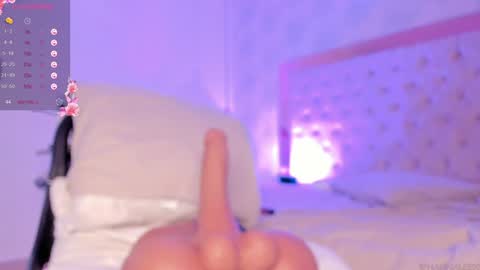 Hanna Lee online show from 01/09/25, 04:28