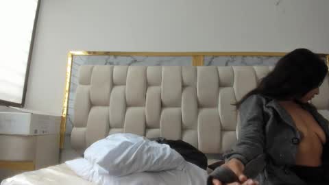 Hanna lens online show from 01/11/26, 03:39