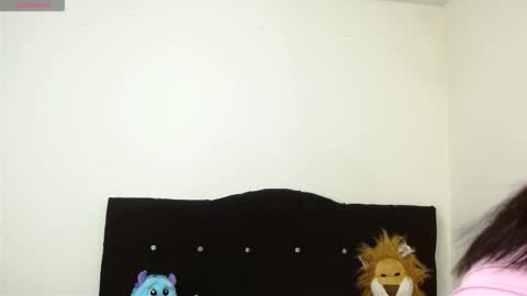 Snapshot of hanna_miller19 chatting on 02/21/26, 10:38 hanna online show from 02/21/26, 10:38