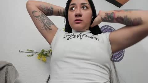 Camila online show from 02/04/25, 08:17