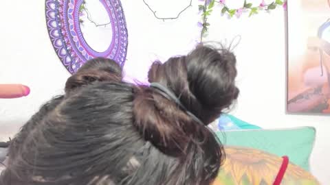 Hanna online show from 12/19/25, 07:10