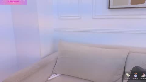 Snapshot of hanna_squirt_1 chatting on 05/15/26, 10:11 HANNA SOFIA online show from 05/15/26, 10:11