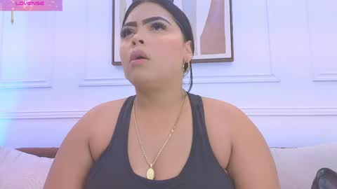 Snapshot of hanna_squirt_1 chatting on 05/19/26, 09:37 HANNA SOFIA online show from 05/19/26, 09:37