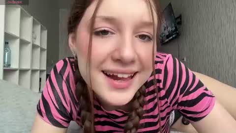 hanna_webber online show from 06/12/26, 10:36